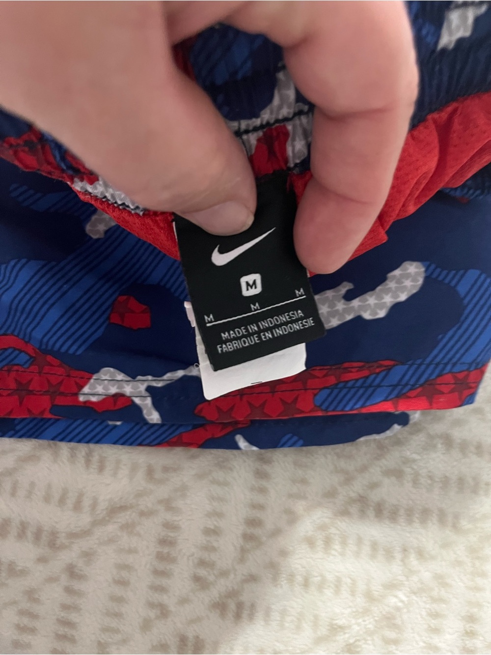 Nike Red White Blue Camo Swim/Training Shorts Medium - Picture 6 of 8